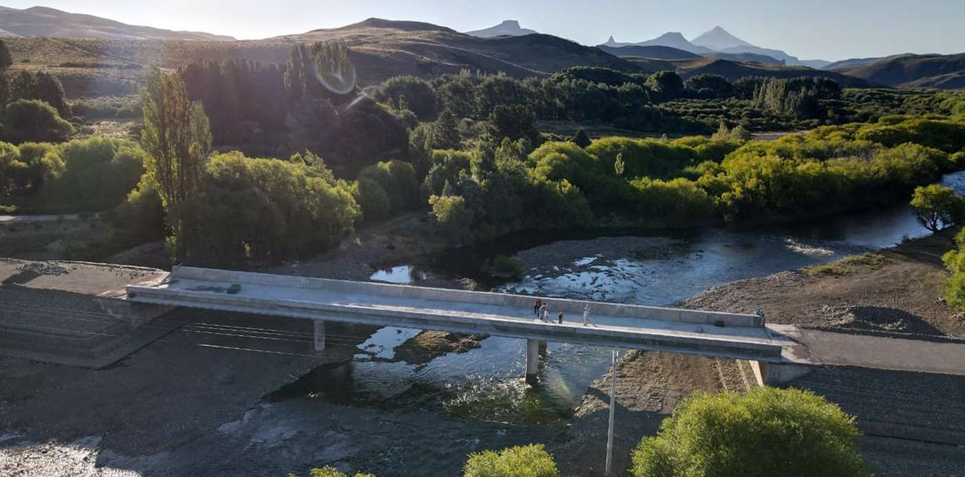 En marzo se inaugurará el nuevo puente sobre el río Malleo - Neuquén Informa