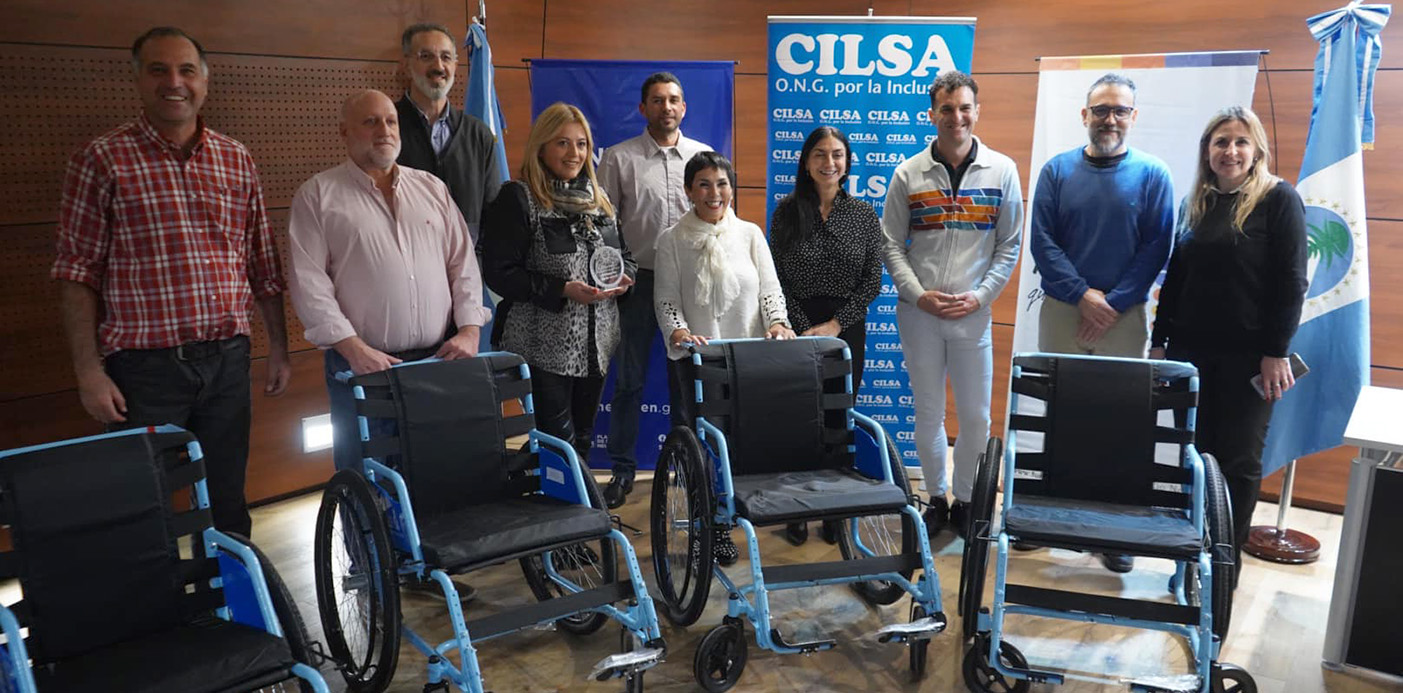  Salud recibió diez sillas de ruedas para el Hospital Castro Rendón thumbnail