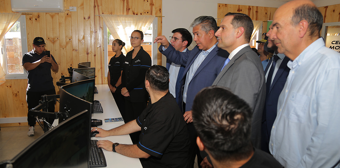 El gobernador anunció centros de monitoreo en Plottier, Neuquén y Centenario thumbnail